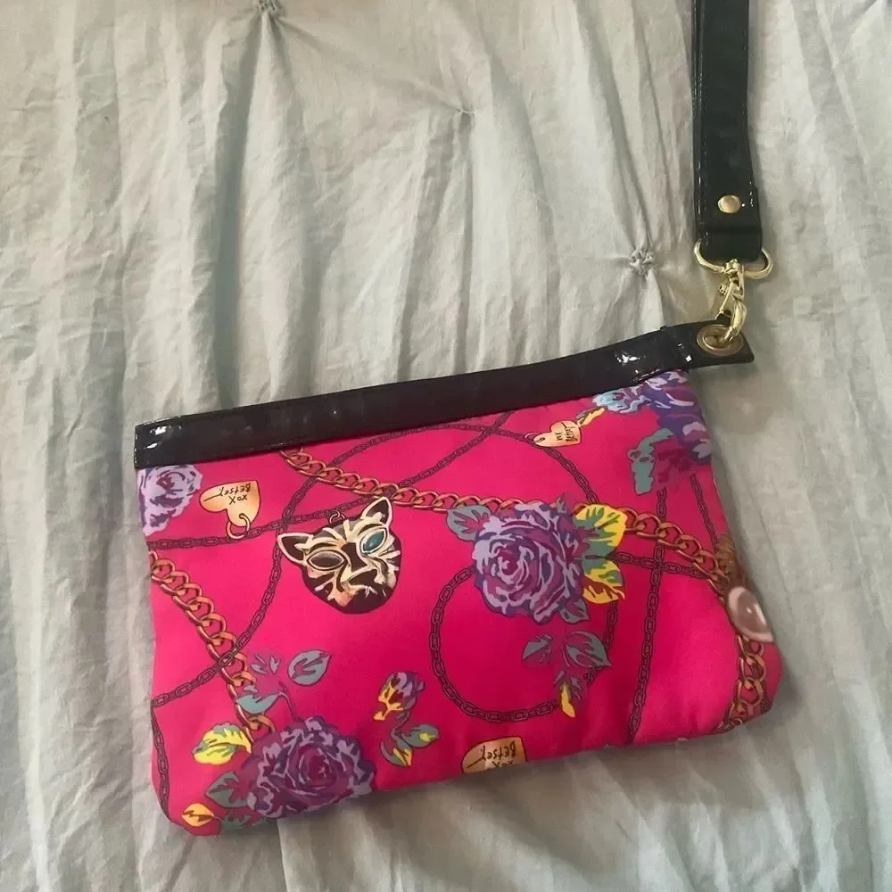 *Betsey Johnson* Pink & Black Pink Floral Wristlet